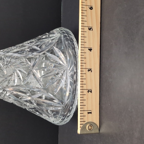 VGT, Heavy Cut Pinwheel Crystal Decanter/Stopper. - Picture 11 of 11